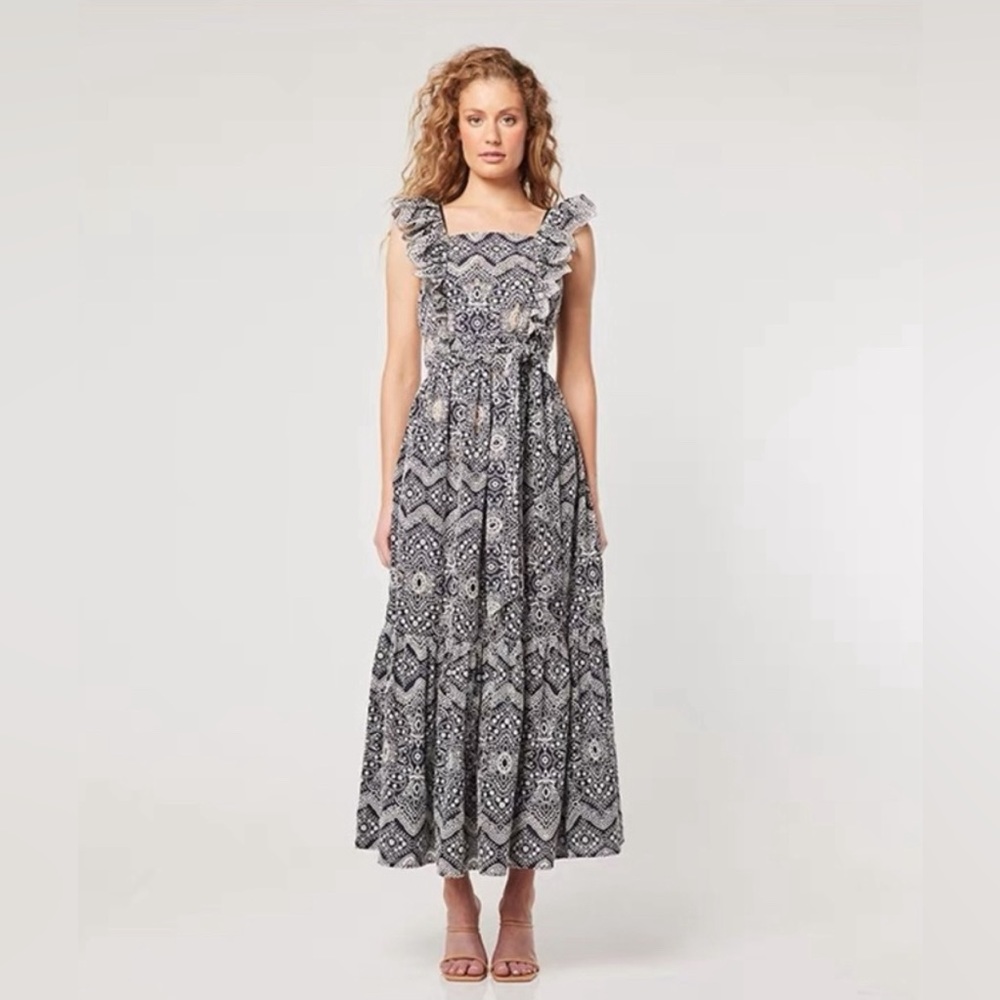 ELLIATT TYRA MAXI LACE DRESS